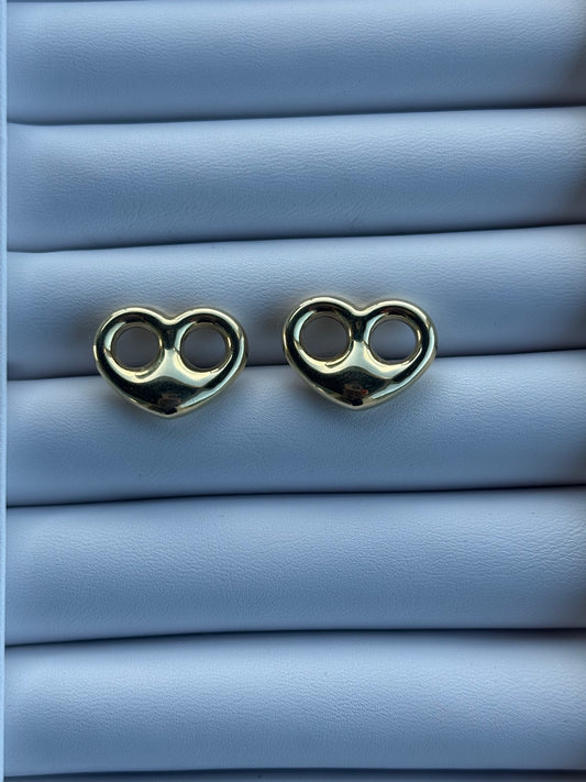 10k Gucci Heart Studs